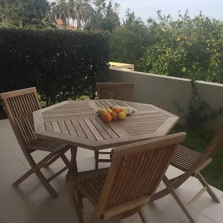Spacious Near The * Kato Diminio